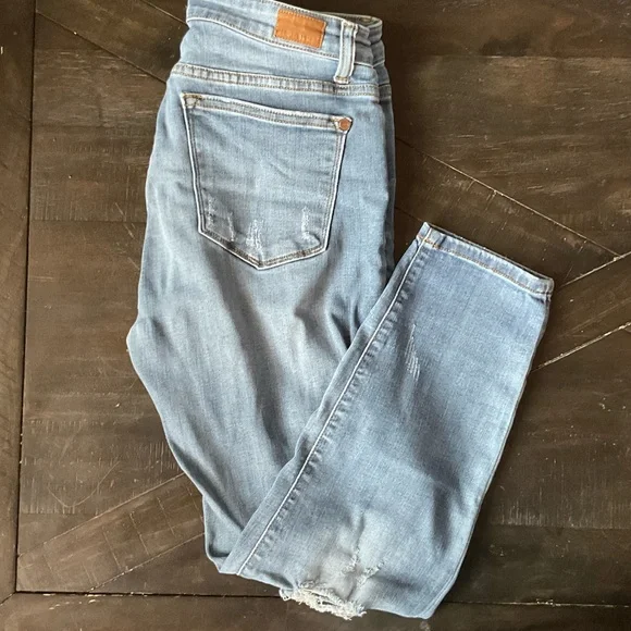 Judy Blue Light Blue Skinny Distressed Jeans - Picture 4 of 4
